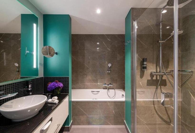 Leonardo Hotel Augsburg