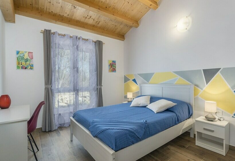 Luxury, Modernly Furnished Villa With Private Pool Near Rovinj