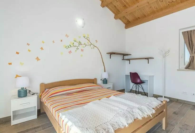 Luxury, Modernly Furnished Villa With Private Pool Near Rovinj