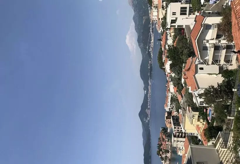 پانسیون Apartments Aleksandar