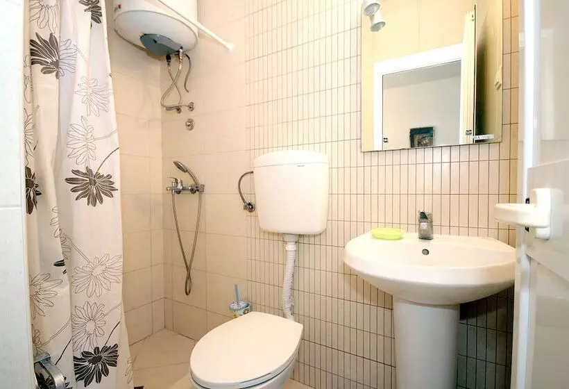 پانسیون Apartments Aleksandar