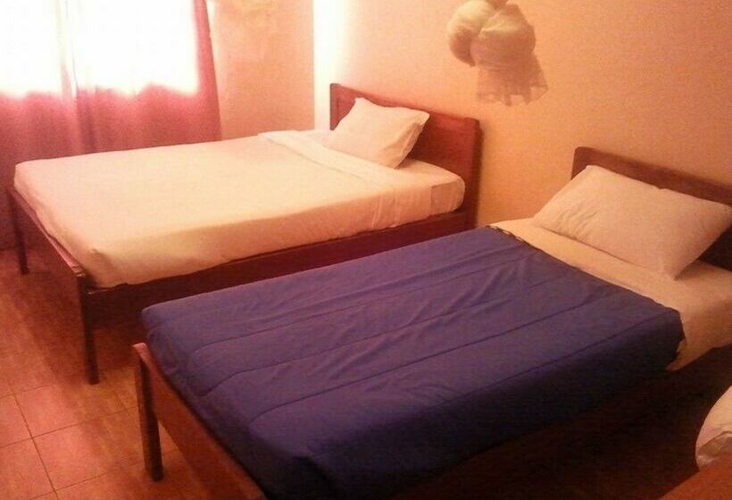 بنسيون Meg's Guest House