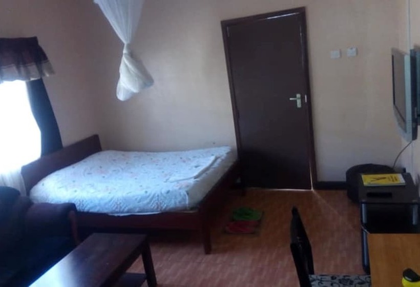 بنسيون Meg's Guest House