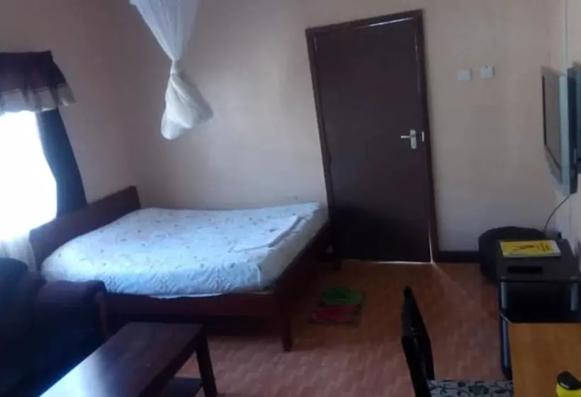 پانسیون Meg's Guest House