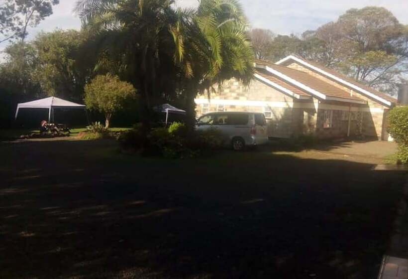 بنسيون Meg's Guest House