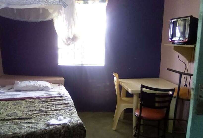 پانسیون Sailors