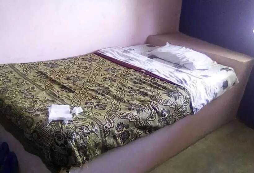 پانسیون Sailors