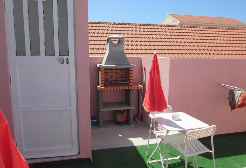 Пансион Why Not Guest House Espinho