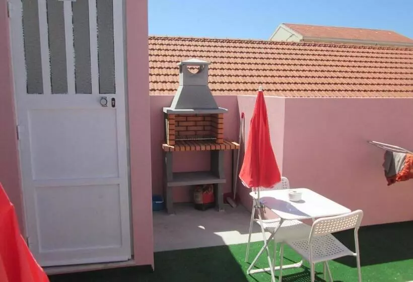 Majatalo Why Not Guest House Espinho