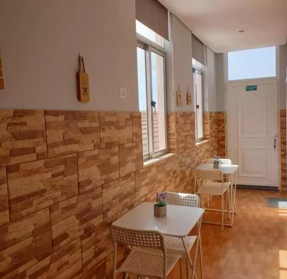 Majatalo Why Not Guest House Espinho