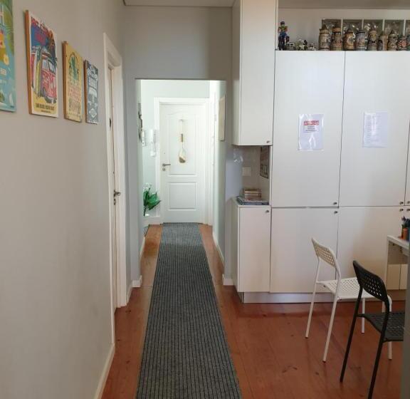 Пансион Why Not Guest House Espinho