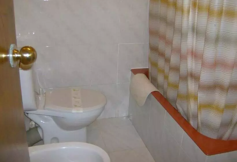 ペンション Hostal Monterredondo