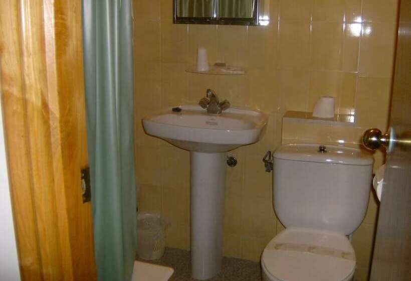 بنسيون Hostal Monterredondo