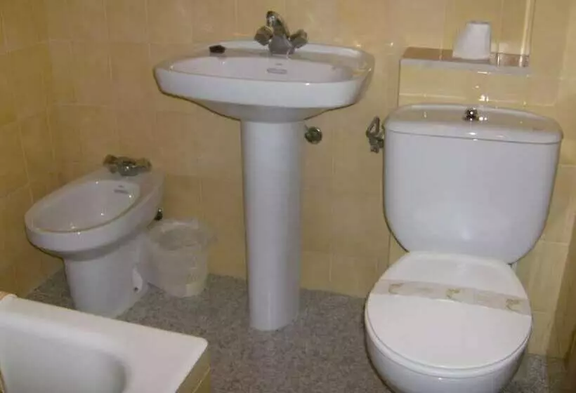 ペンション Hostal Monterredondo