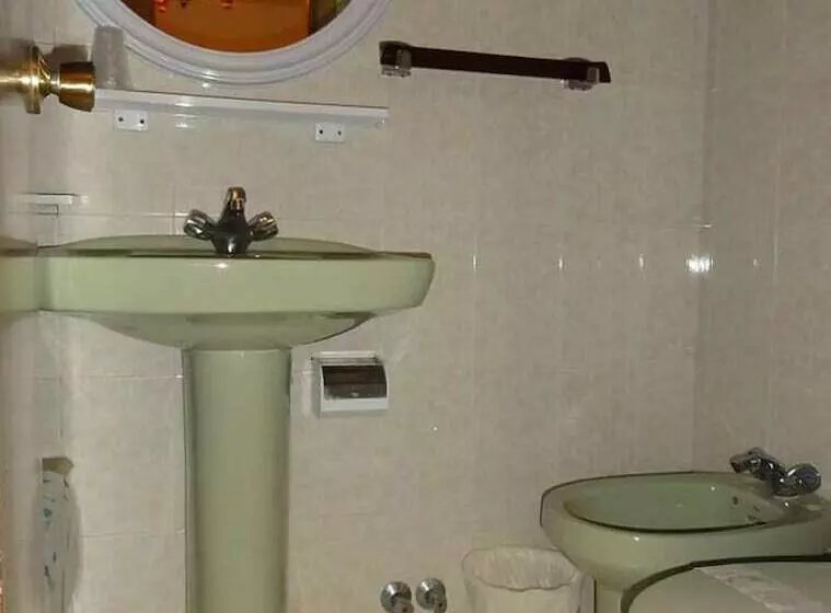 ペンション Hostal Monterredondo