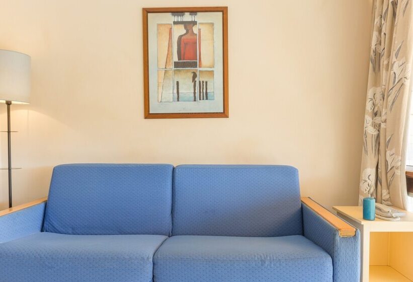 P&v Residence Saint Laurent Du Var