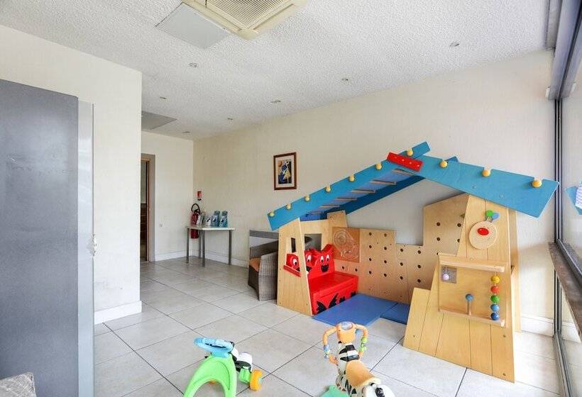 P&v Residence Saint Laurent Du Var