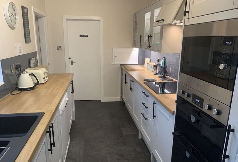 Szálló Immaculate 3 Bedroom House In Blair Atholl