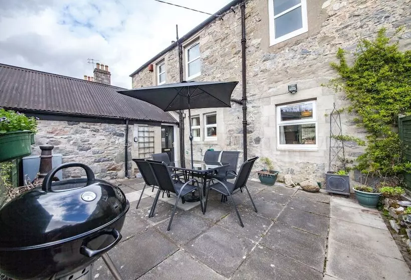 レジデンス Immaculate 3 Bedroom House In Blair Atholl