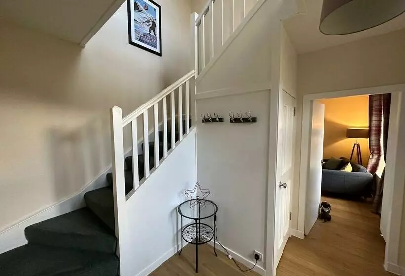 レジデンス Immaculate 3 Bedroom House In Blair Atholl