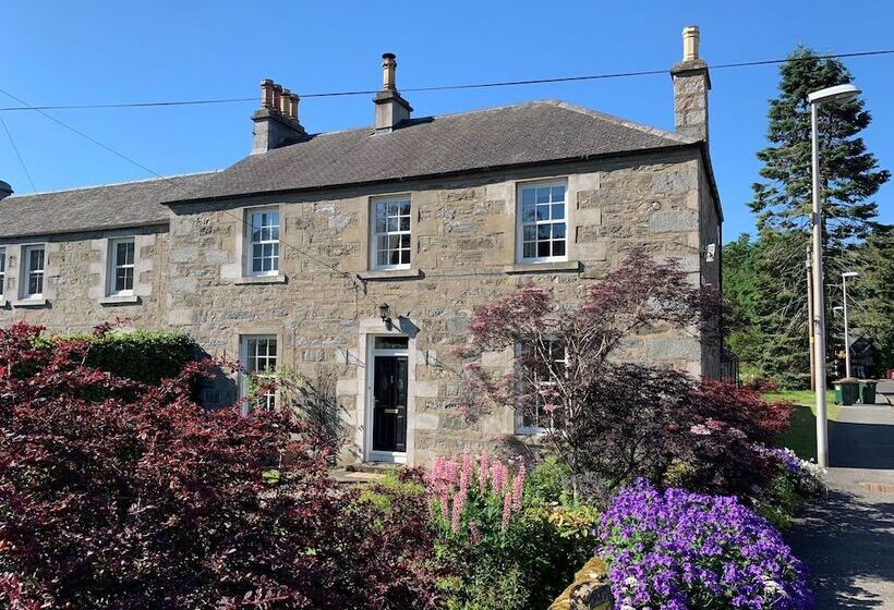 Szálló Immaculate 3 Bedroom House In Blair Atholl