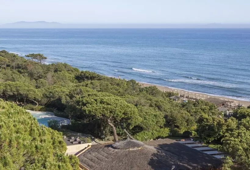 اقامتگاه Roccamare Resort   Ville E Appartamenti