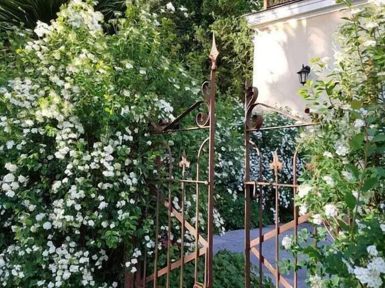 Hotelli Les Buis De Boscherville