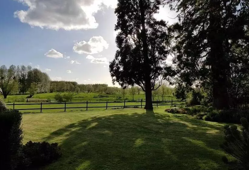 Hotelli Les Buis De Boscherville