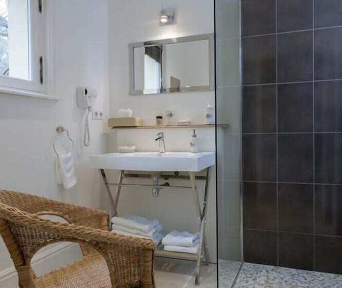 Отель Les Buis De Boscherville