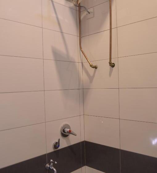 فندق Lsh Rest House