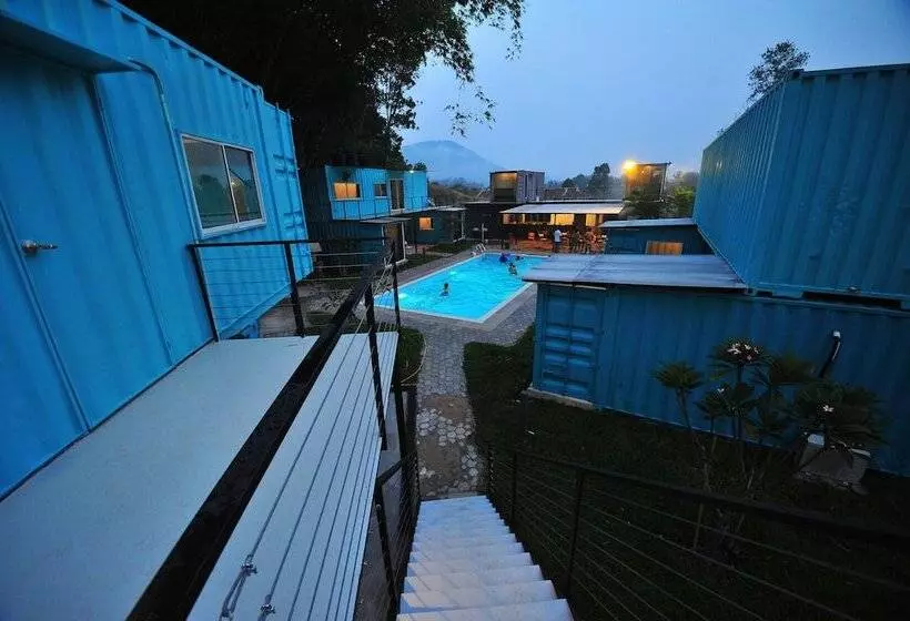 Hotelli Sarang By The Brook