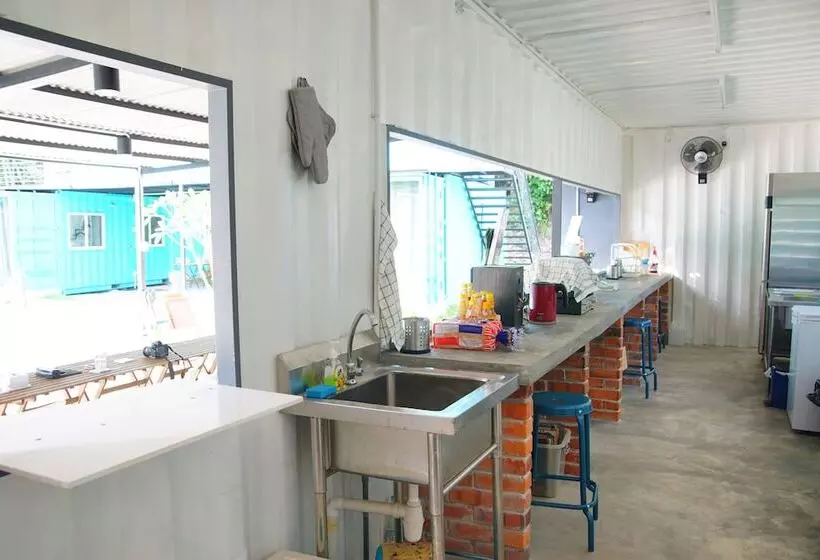 Hotelli Sarang By The Brook