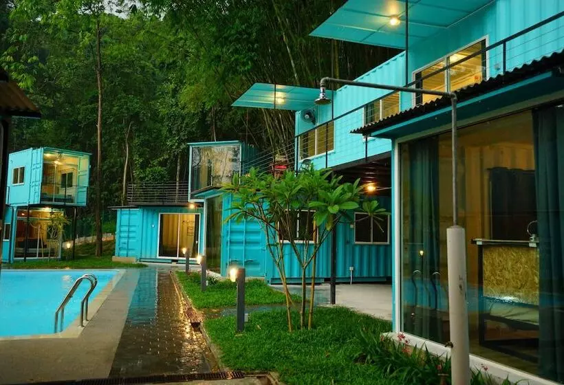 Hotelli Sarang By The Brook