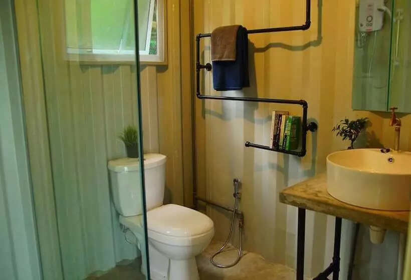 Hotelli Sarang By The Brook