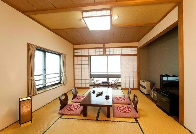 Hotelli Tomiya Ryokan