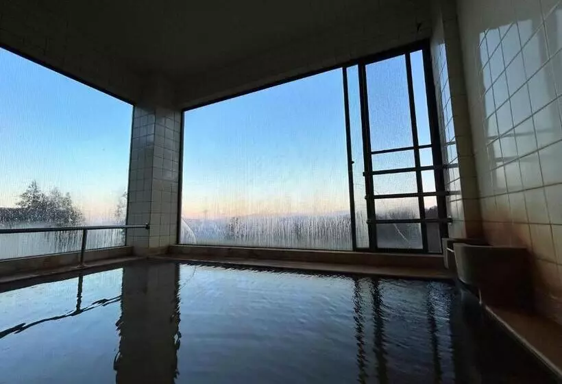 Hotelli Tomiya Ryokan