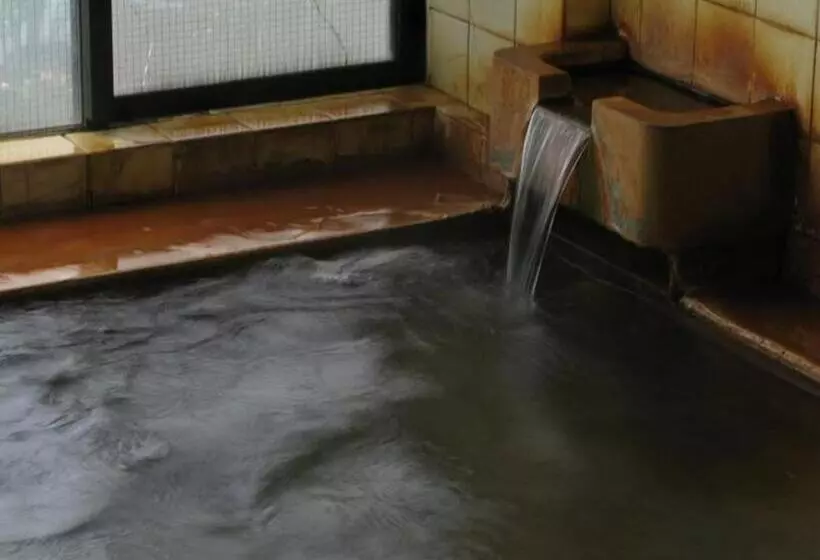 Hotelli Tomiya Ryokan