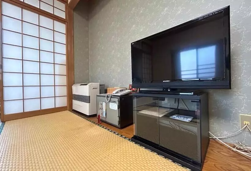 Hotelli Tomiya Ryokan