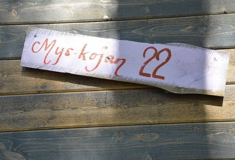 אתר נופש Fide äventyrsby & Camping