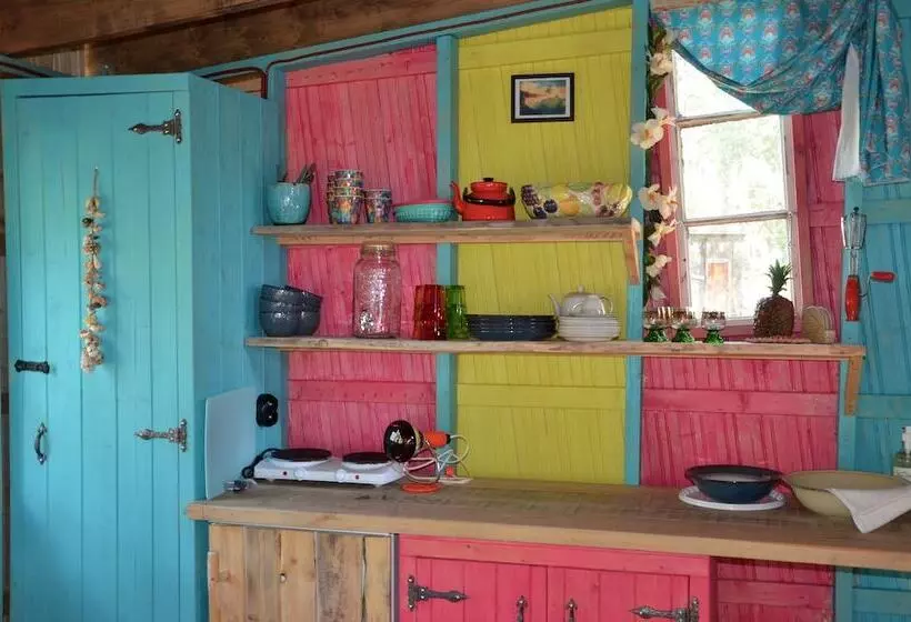 Lomakeskus Fide äventyrsby & Camping