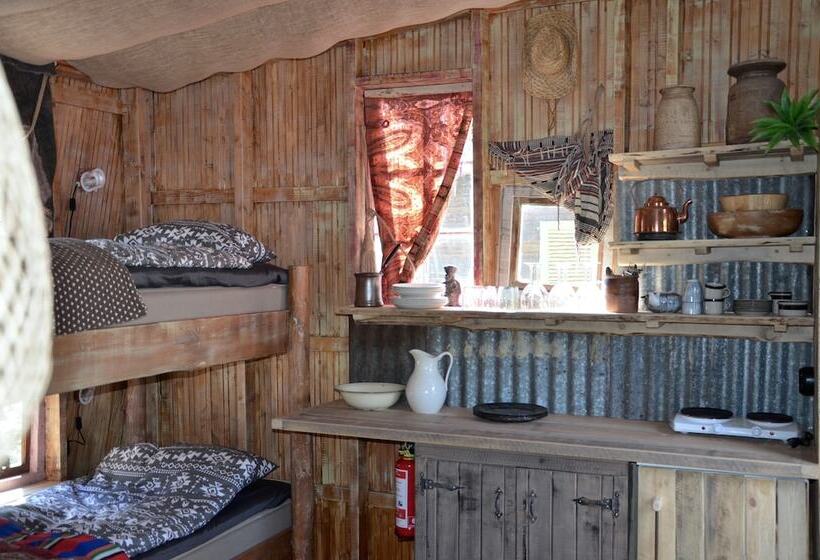 אתר נופש Fide äventyrsby & Camping