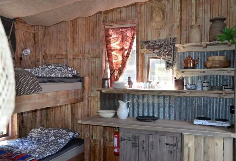 Lomakeskus Fide äventyrsby & Camping