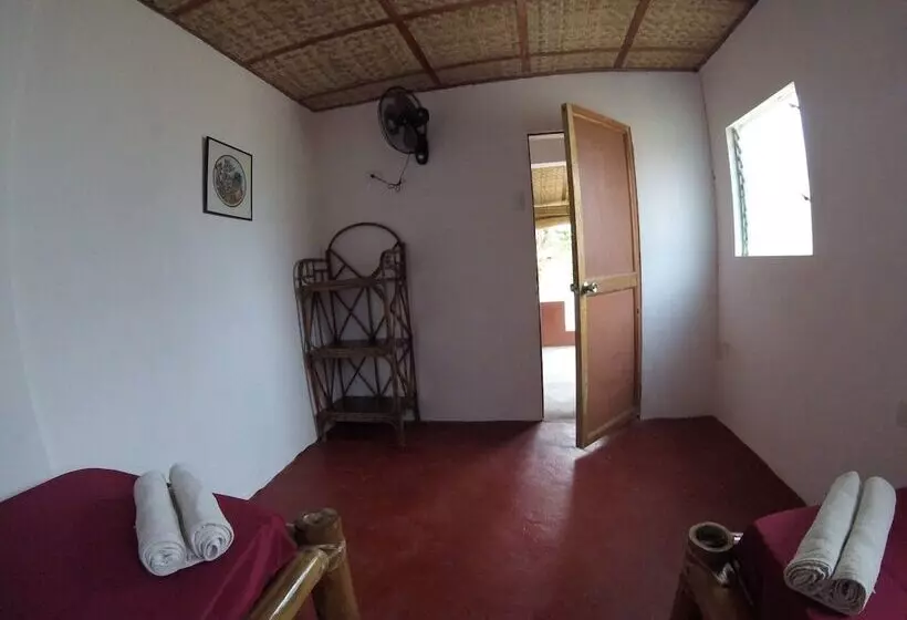 هتل Carabao Backpackers & Guesthouse