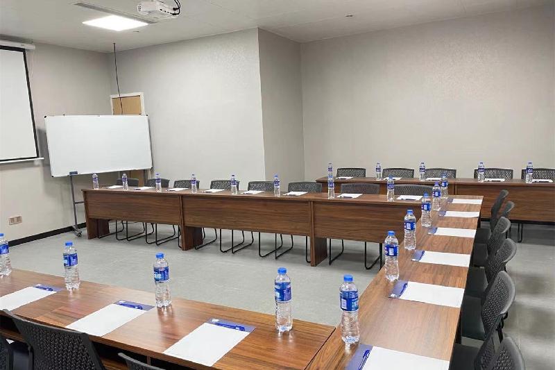 Отель Holiday Inn Express Nantong City Center