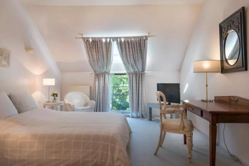 ホテル Logis Hôtel La Gentilhommière