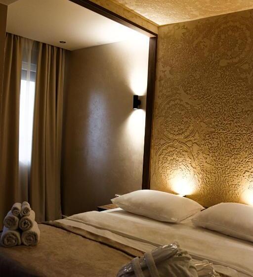 استراحتگاه Mk Premier