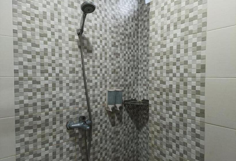 فندق Balqies Homestay Syariah Makassar Mitra Reddoorz