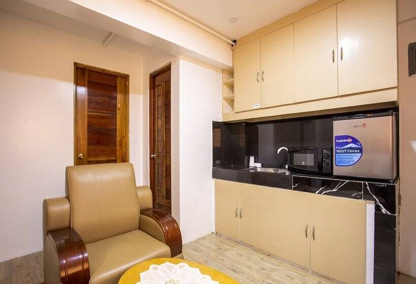 هتل Vaccinated Staff   Capital O 806 Pattaui Residences