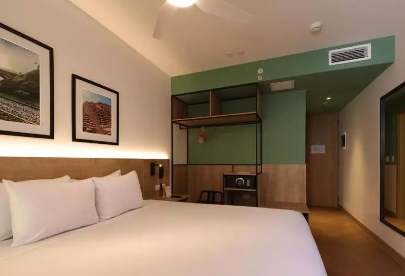 ホテル Casa Andina Standard Benavides