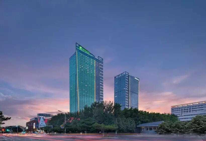 ホテル Holiday Inn Qinhuangdao Haigang